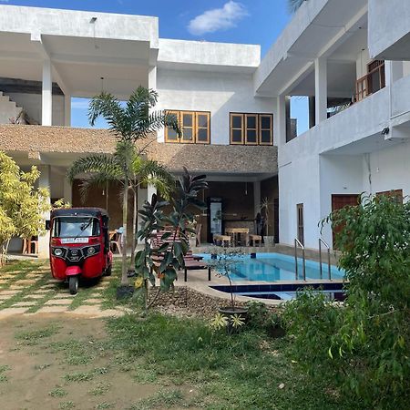 Share Safari Family Bungalow 우다왈라웨 외부 사진
